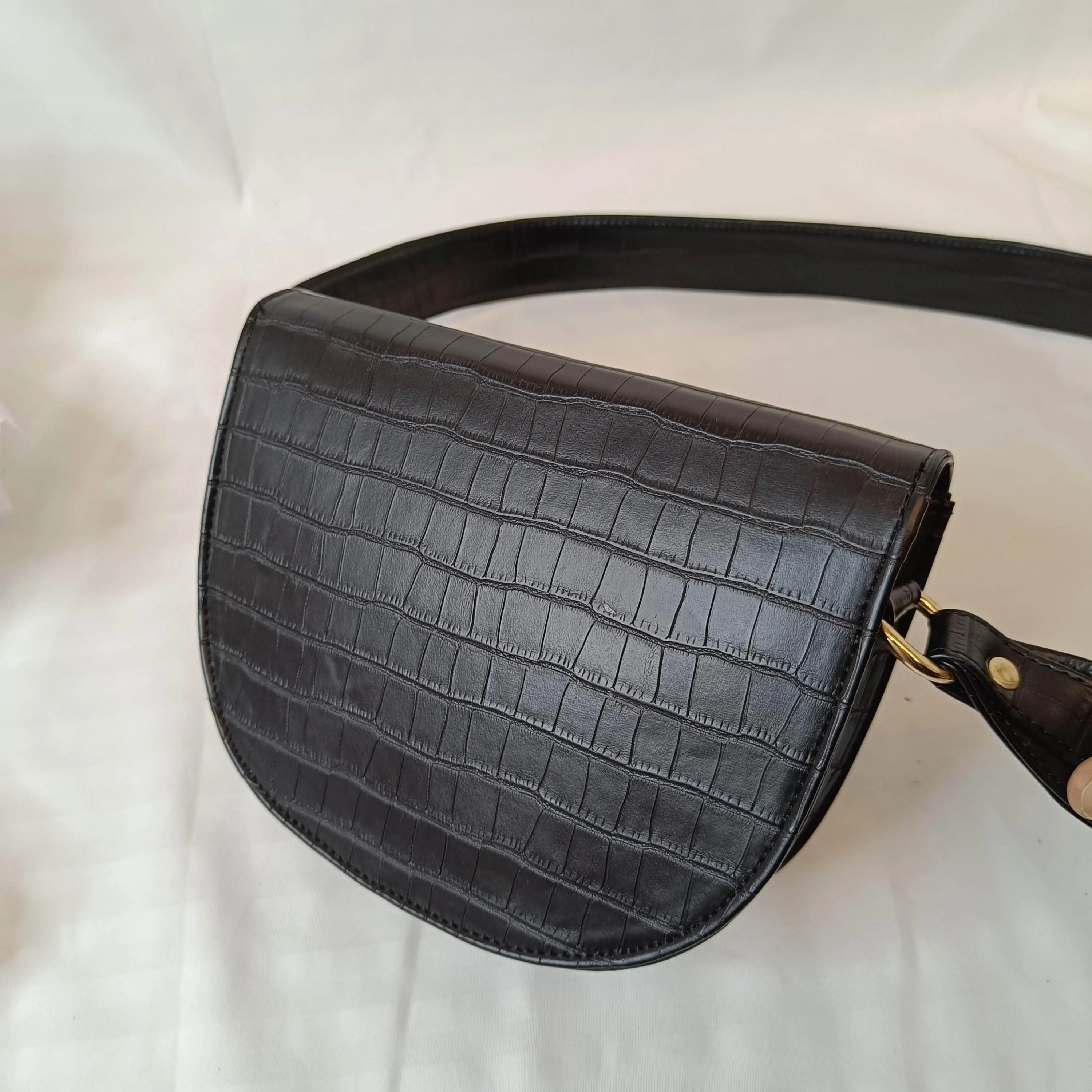 Croco Pattern Moon Sling Bag