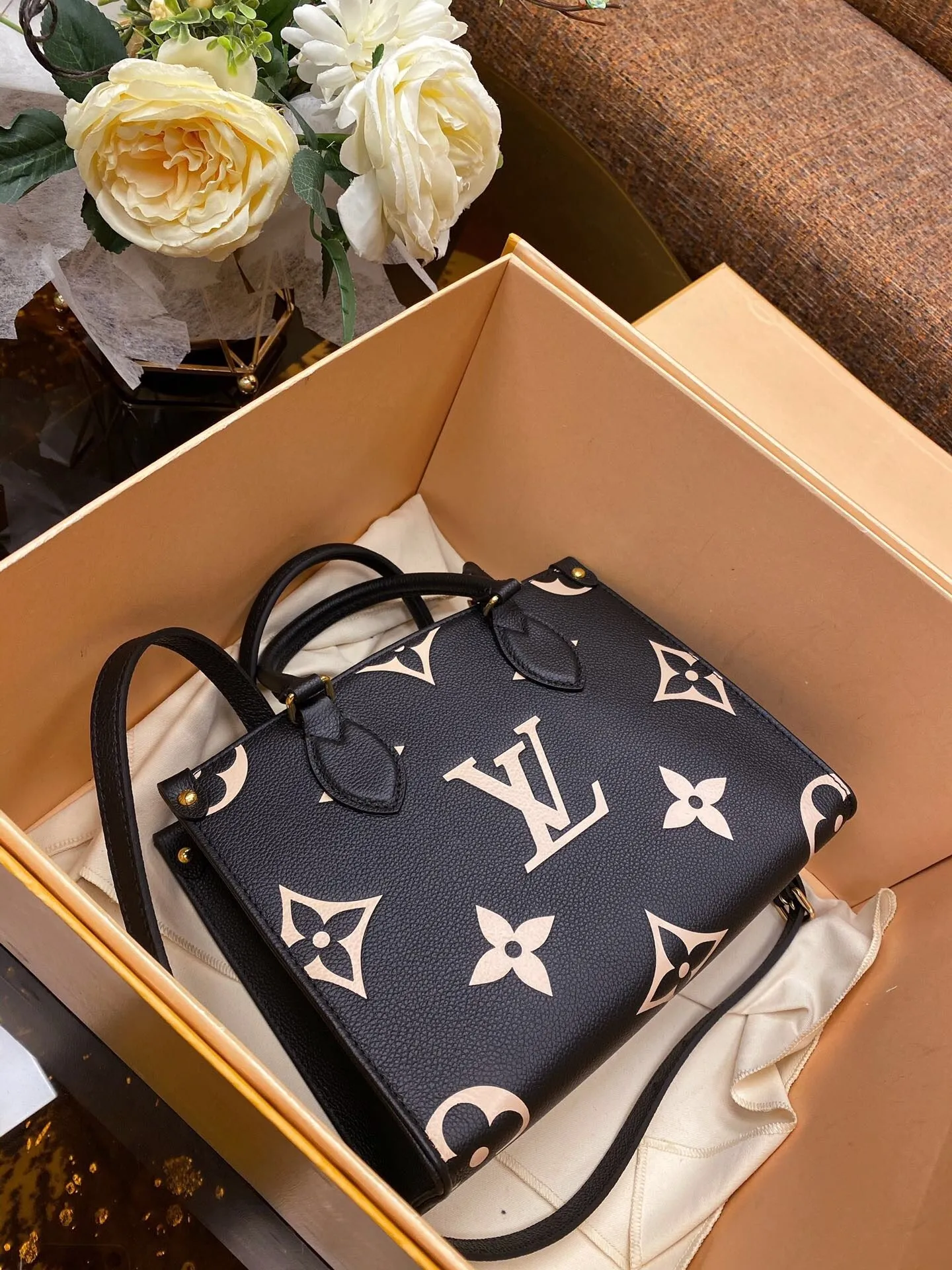 Designer Totes - LOV - 6020