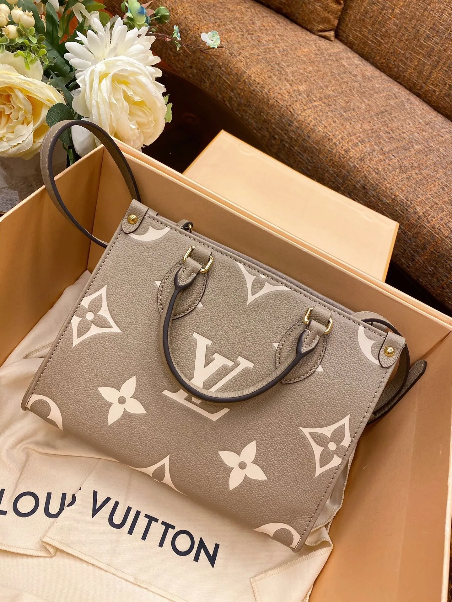 Designer Totes - LOV - 6020