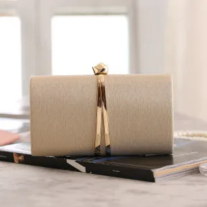 Elegant After Dark: The Must-Have Evening Clutch