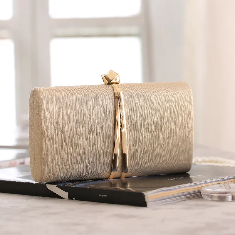 Elegant After Dark: The Must-Have Evening Clutch