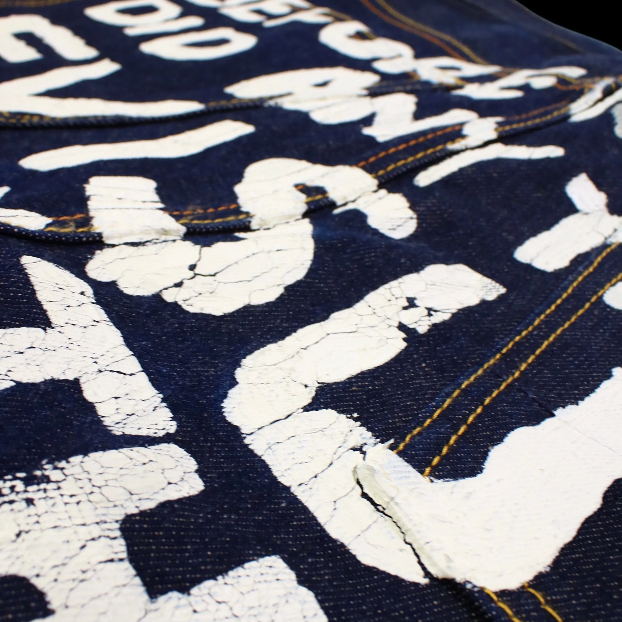 EVISU : ICONIC “EVISU DID IT” BACK PAINTED BAGGIE JEANS : 34